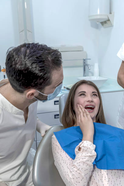 Best Broken Tooth Emergency  in Le Mars, IA